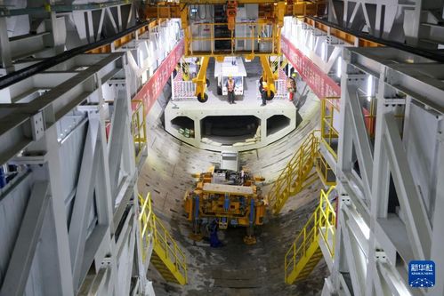 新春走基層 | 進京大通道 春節施工不停歇，道路建設戰猶酣